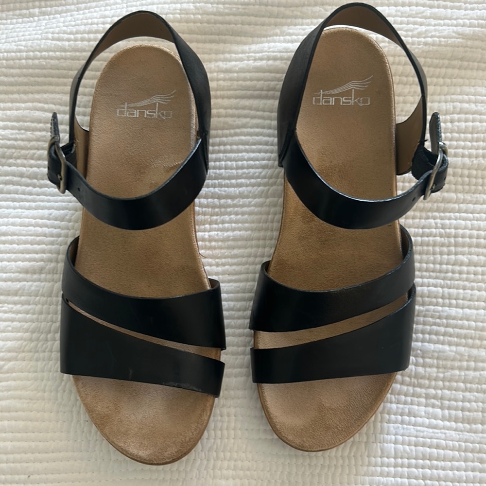 Dansko Sandals. Size 39. Black